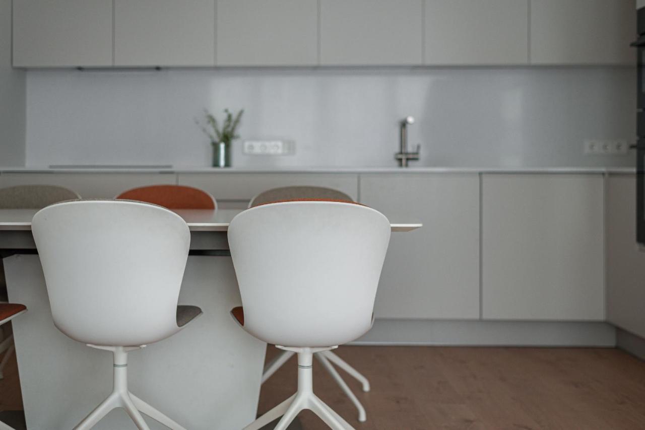 Modern City Center Apartment Tallinn Exterior photo