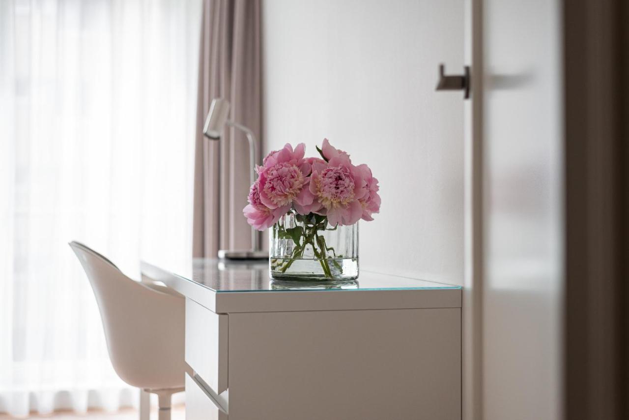 Modern City Center Apartment Tallinn Exterior photo